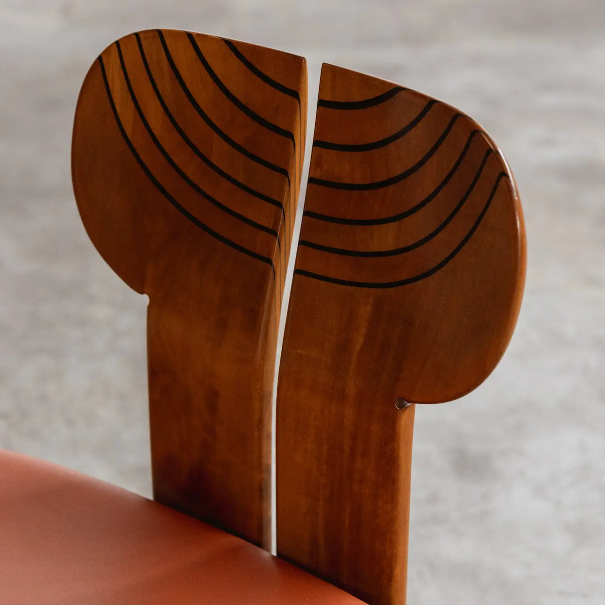 Afra & Tobia Scarpa "Africa" Dining Chairs for Maxalto, Reddish Brown Leather, 1975