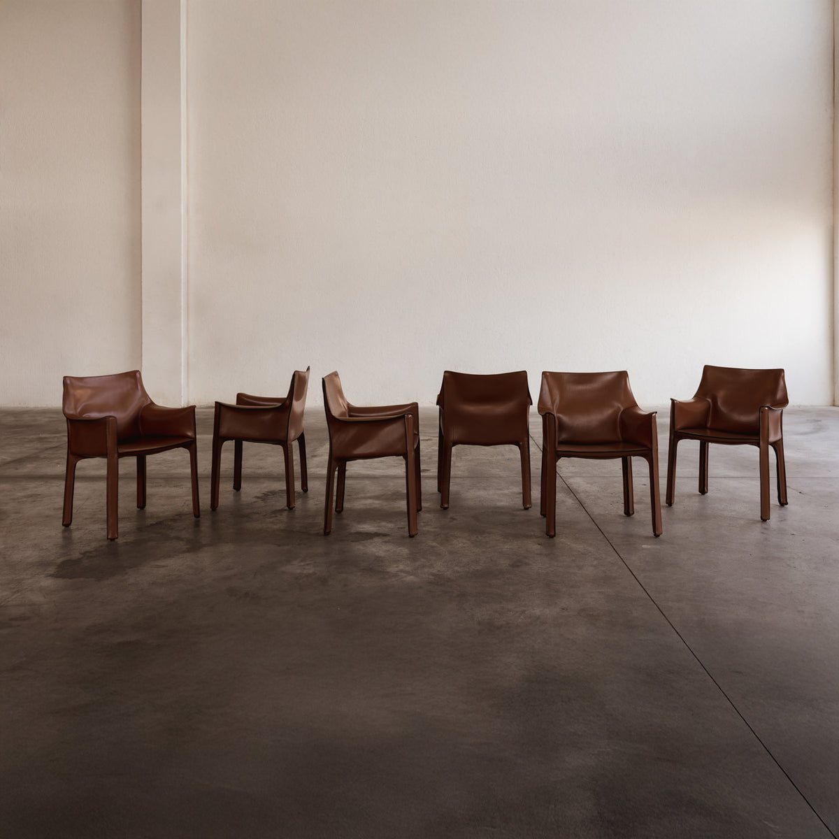 Mario Bellini "CAB 413" Dining Chairs for Cassina, Hazelnut leather, 1977