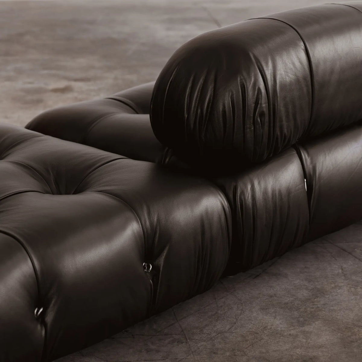 Mario Bellini "Camaleonda" Modular Sofa for B&B Italia, Black Leather, 1970, Set of 8