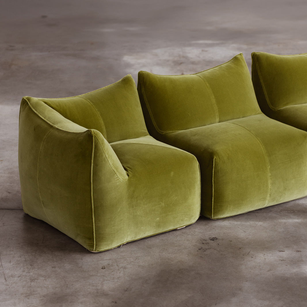 Mario Bellini “Le Bambole” Modular Sofa for B&B Italia, Green Velvet, 1971, Set of 5
