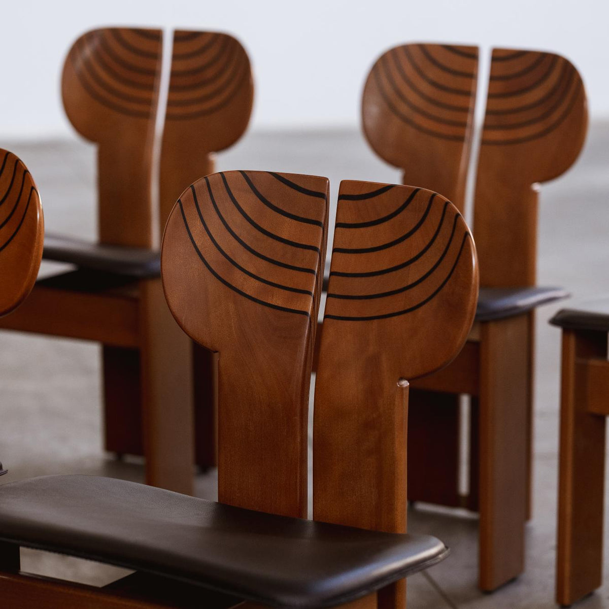 Afra & Tobia Scarpa "Africa" Dining Chairs for Maxalto, Black Leather, 1975