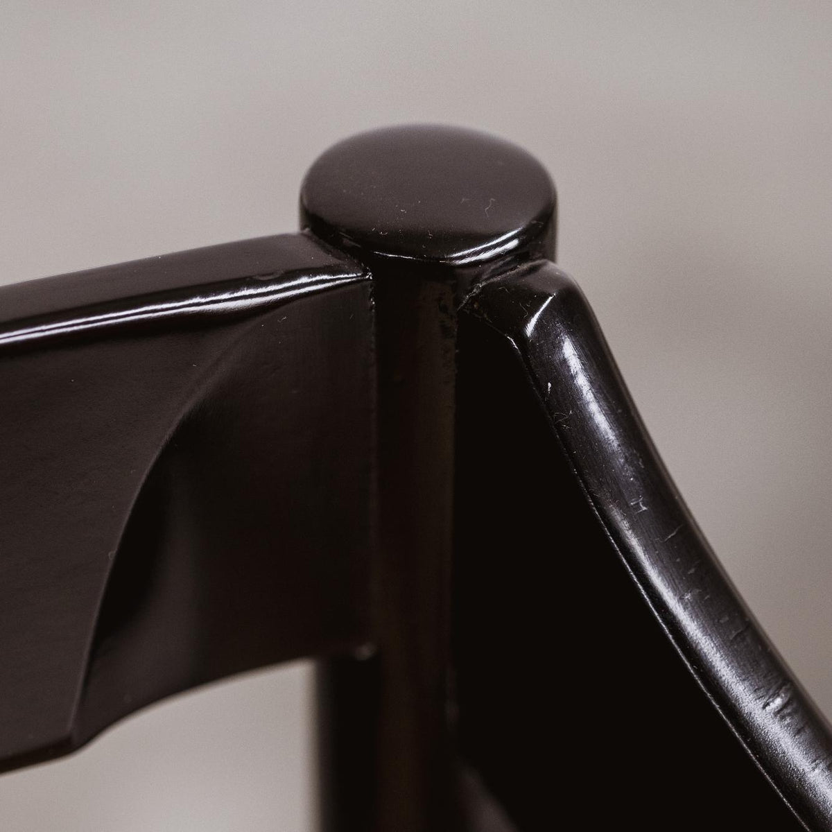 Vico Magistretti "Carimate" Dining Chairs for Cassina, black lacquered wood, 1960