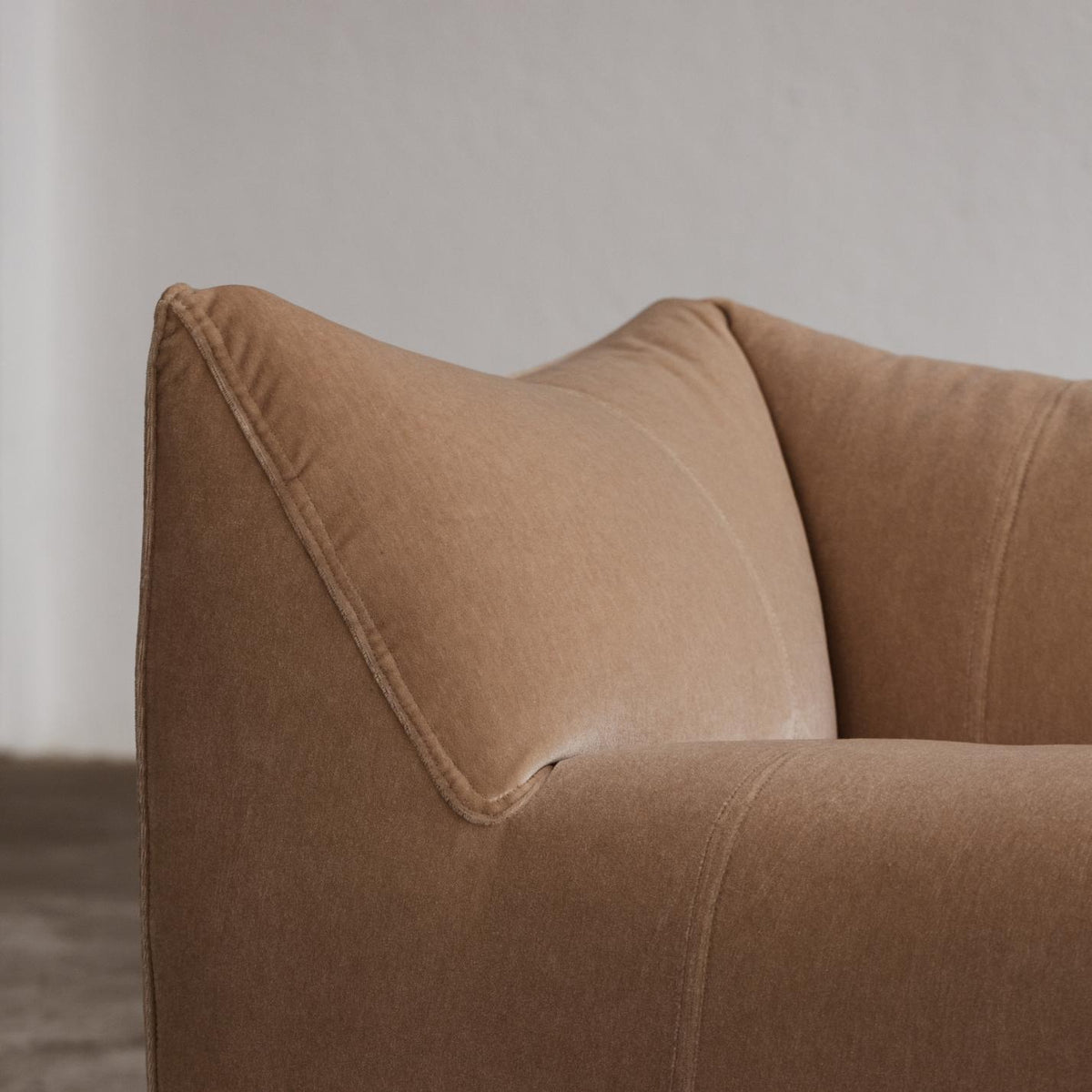 Mario Bellini "Le Bambole" Sofa for B&B Italia, mohair velvet, 1971