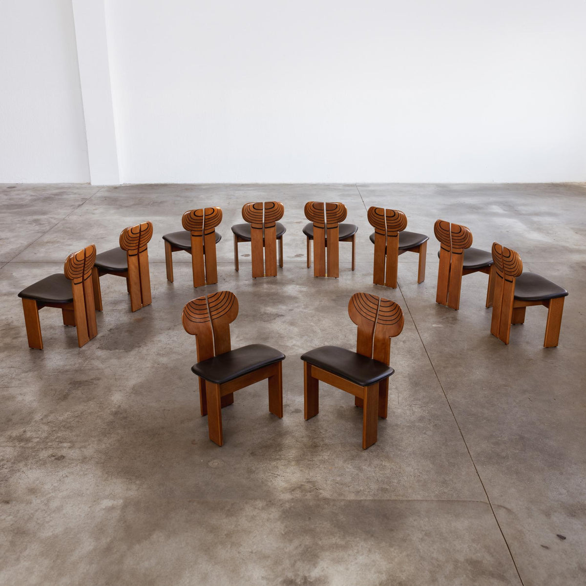 Afra & Tobia Scarpa "Africa" Dining Chairs for Maxalto, Black Leather, 1975