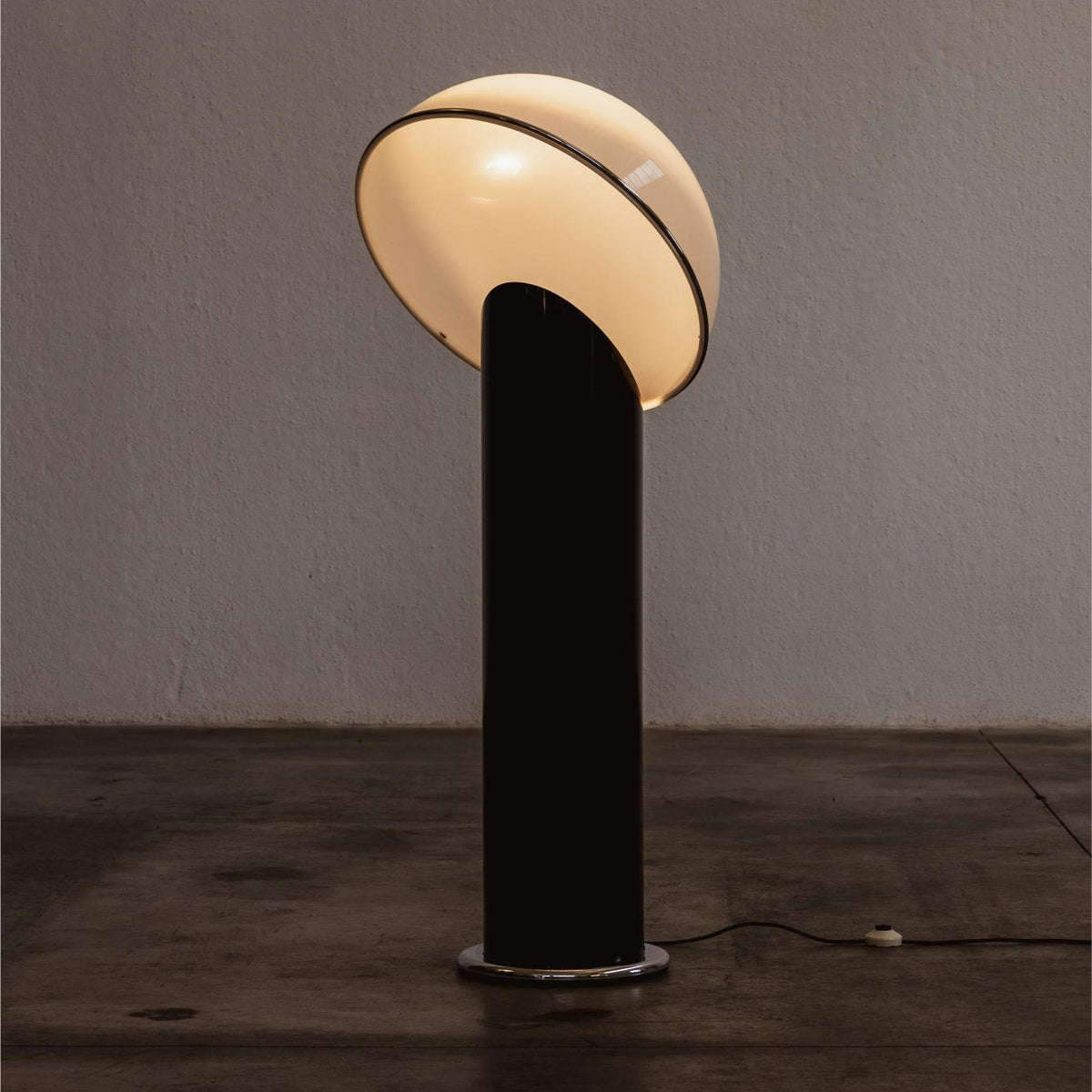 Ennio Chiggio "Ciot" floor lamp for Lumenform, 1973