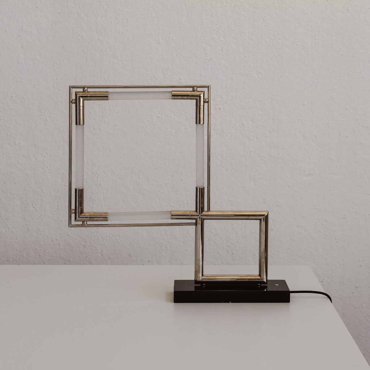 Jacques Adnet "Quadro" Table Lamp for Lumen Center Italia, 1929