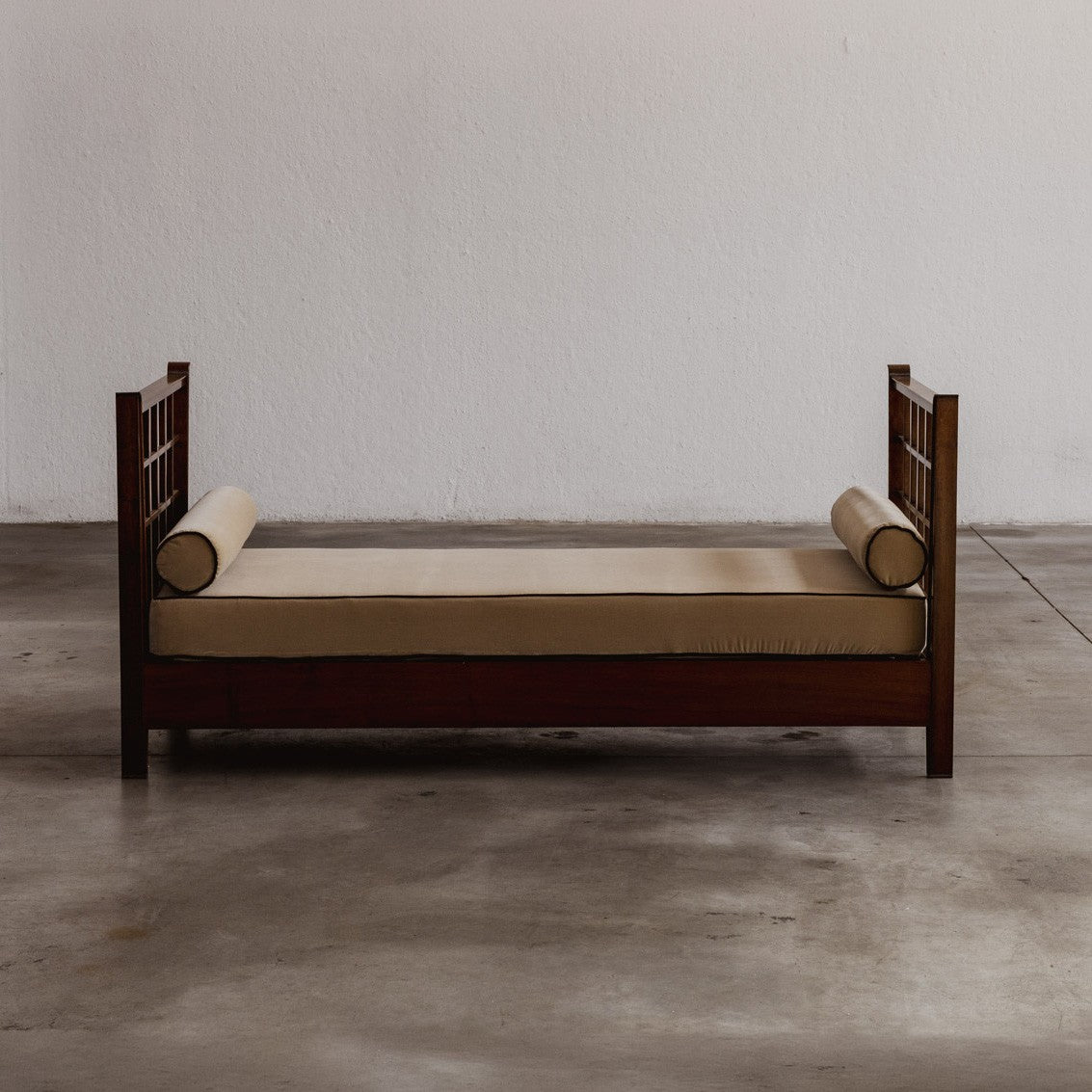 Gio Ponti Rationalist Daybed for Giordano Chiesa, 1948