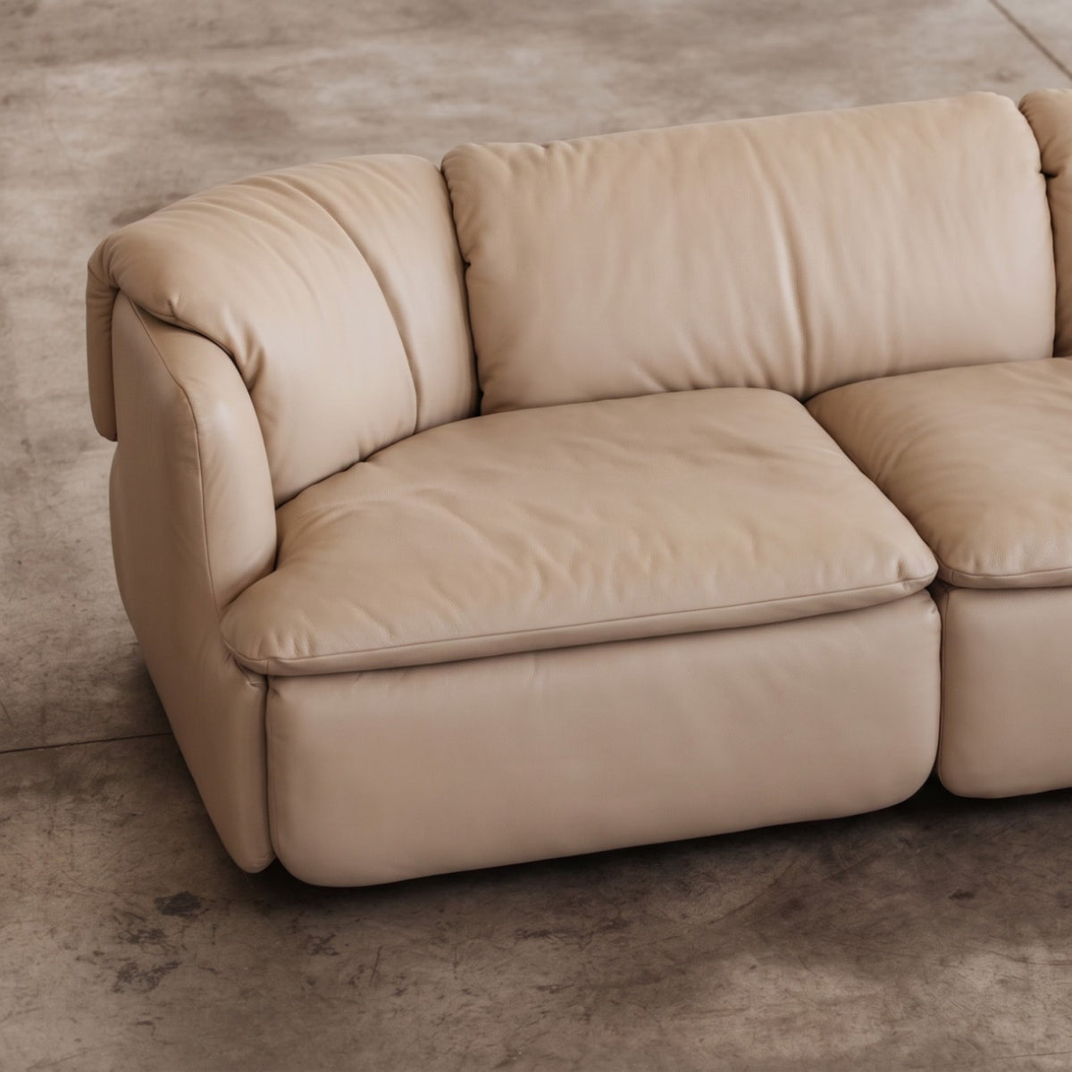 Alberto Rosselli "Confidential" Sofa for Saporiti, Sand Beige Leather, 1972