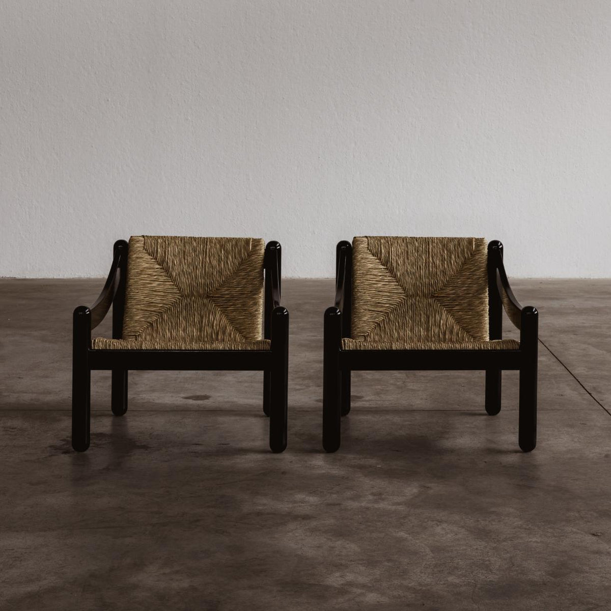 Vico Magistretti 930 "Carimate" Easy Chairs for Cassina, Black Lacquered 1963