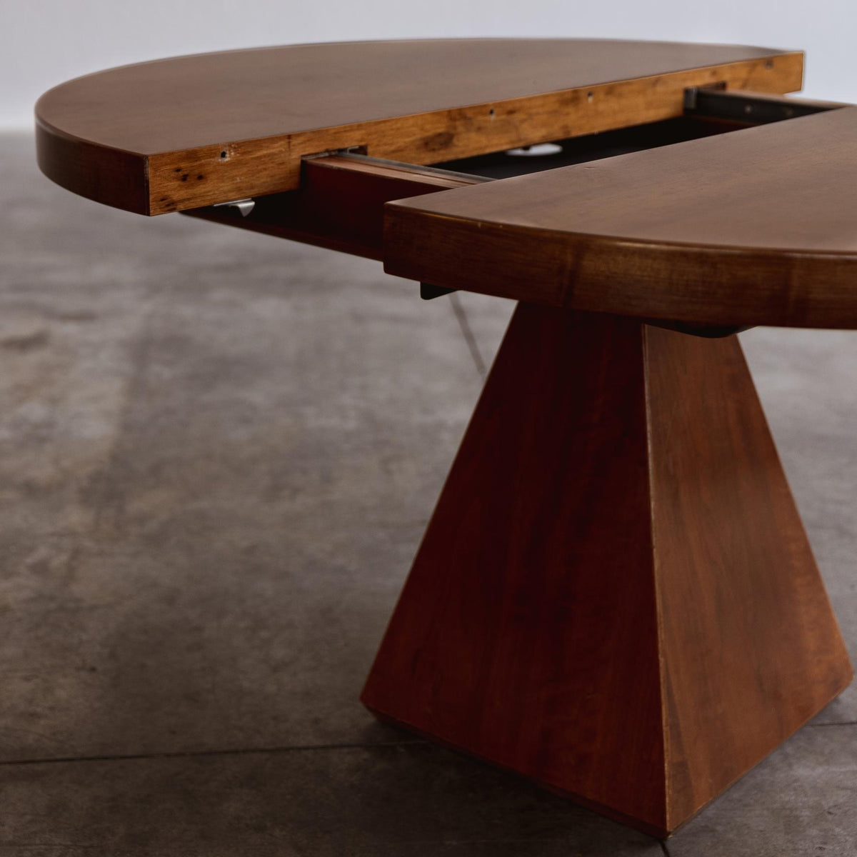 Vittorio Introini "Chelsea" Dining Room Table for Saporiti, 1960