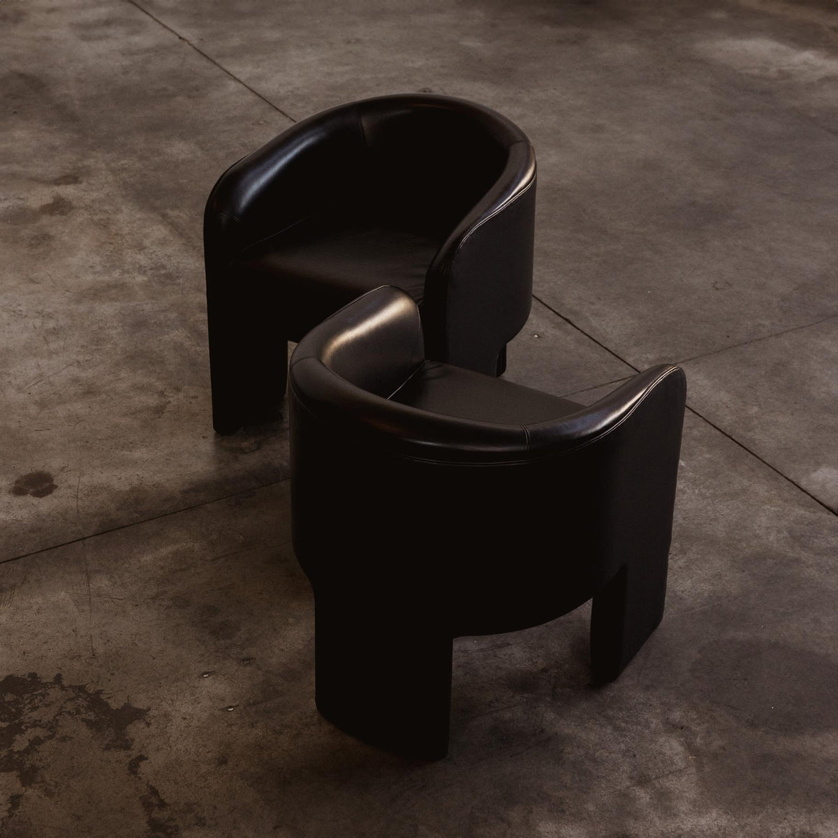 Vladimir Kagan Tripod Armchairs for Weiman, Black Leather, 1980