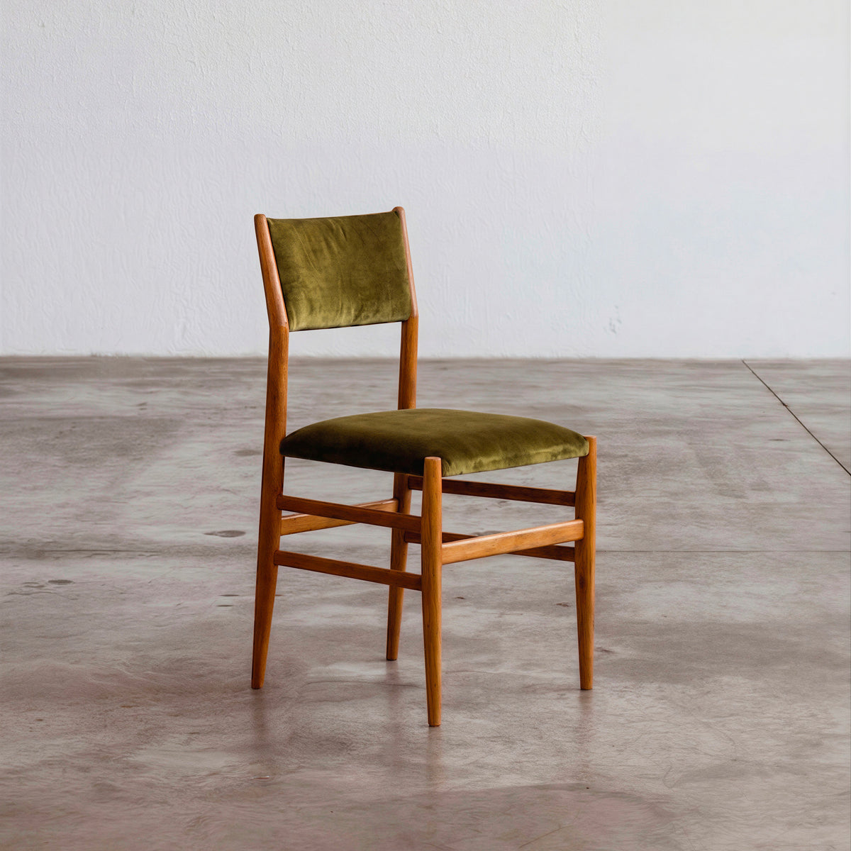 Gio Ponti 646 "Leggera" Dining Chairs for Cassina, Green Velvet, 1952, Set of 8