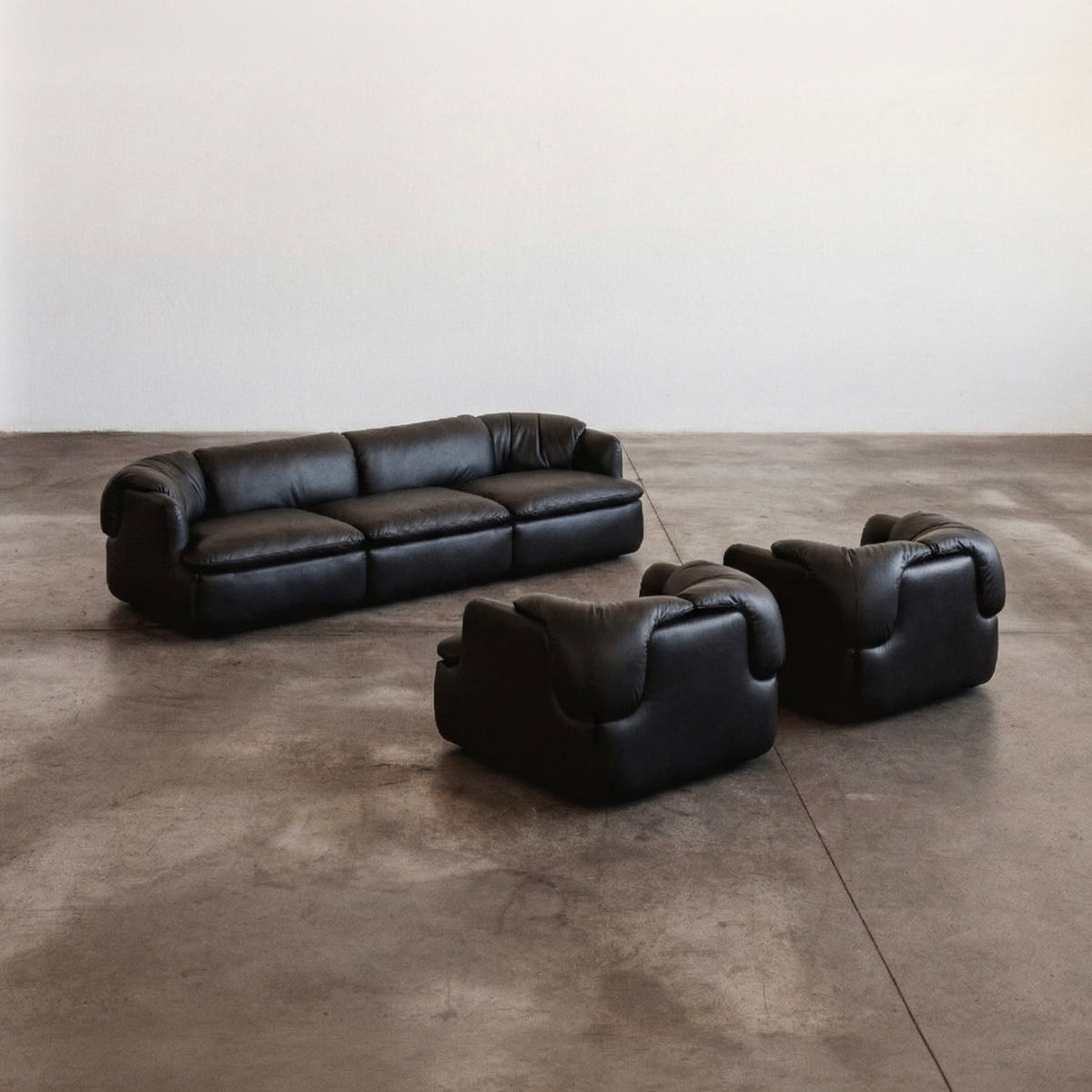 Alberto Rosselli “Confidential” Living Room Set for Saporiti, Black Leather, 1972, Set of 3