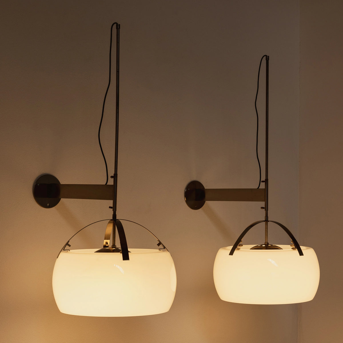 Vico Magistretti "Omega" Wall Lights for Artemide, 1962