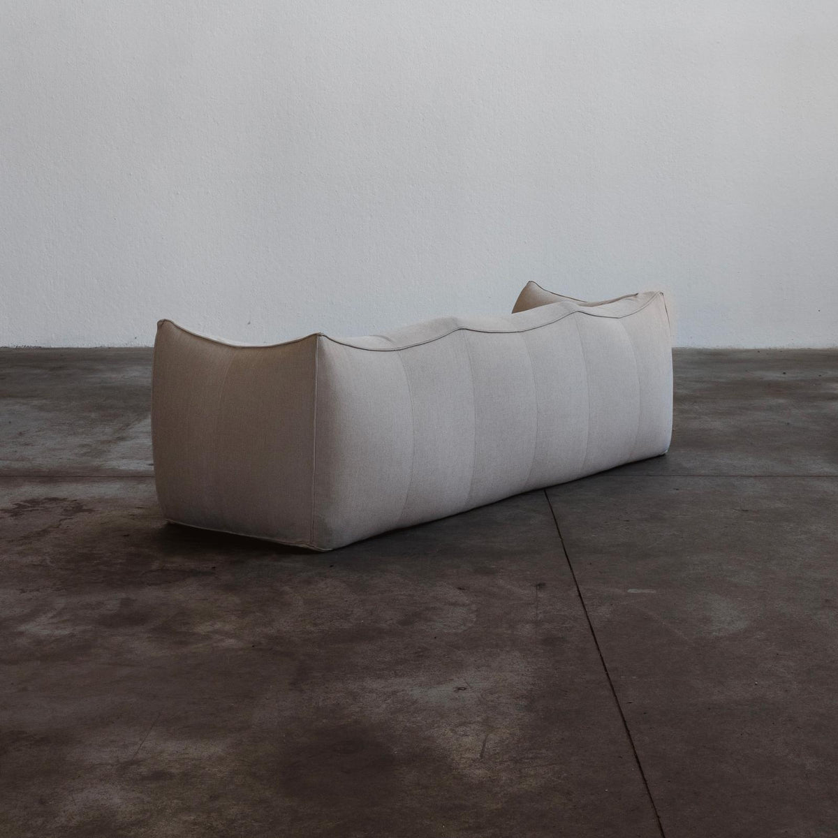 Mario Bellini "Le Bambole" Sofa for B&B Italia, ivory chenille, 1971