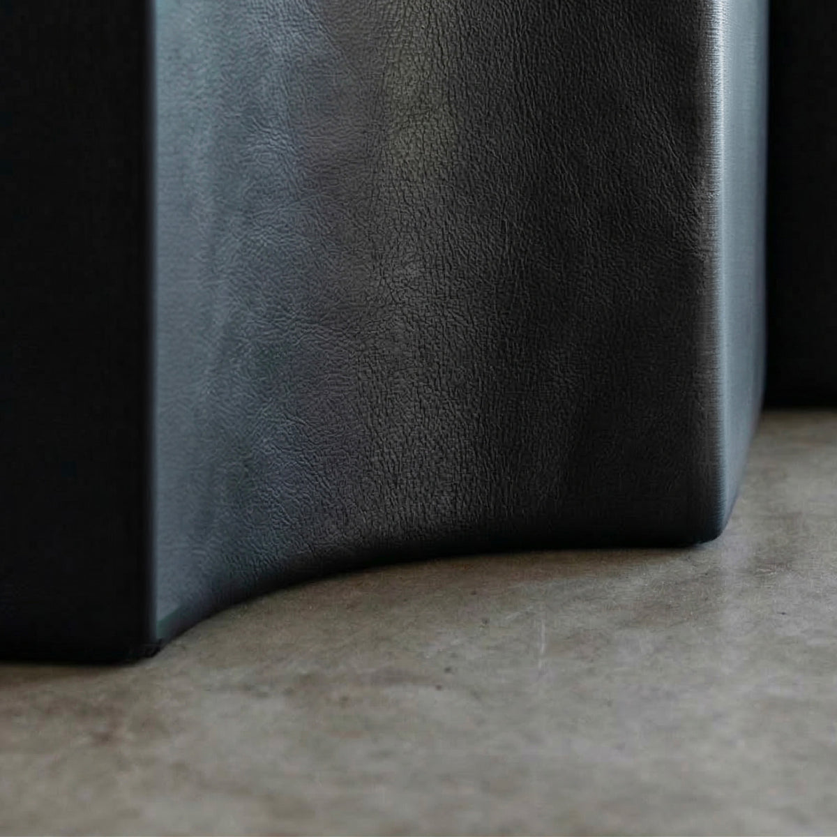 Guido Faleschini Coffee Table for Mariani, black leather, 1970s