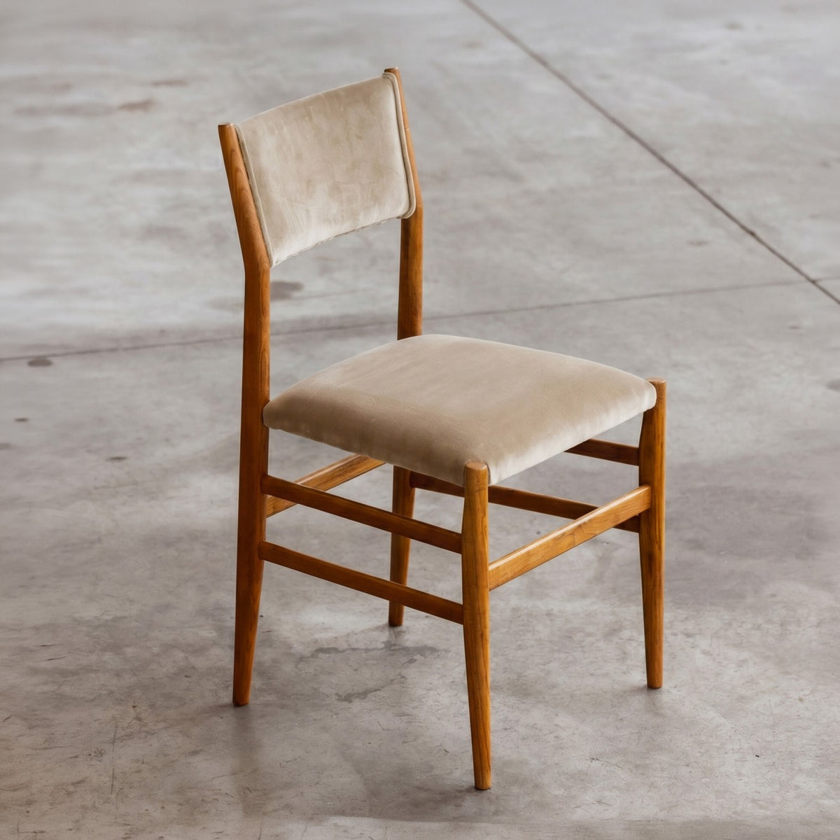 Gio Ponti 646 "Leggera" Dining Chairs for Cassina, Sand Beige Velvet, 1952, Set of 6
