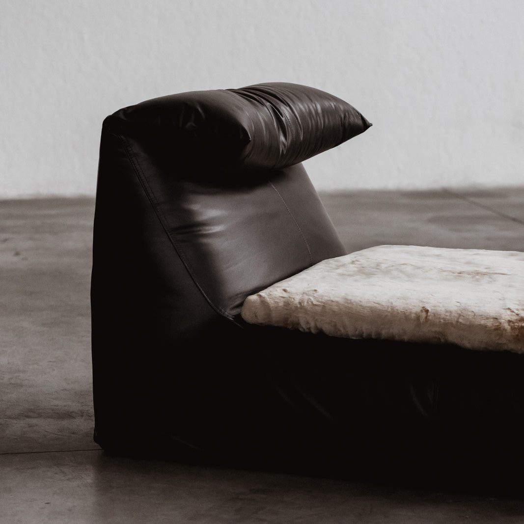 Mario Bellini "Le Bambole" Daybed for B&B Italia, Black Leather, 1972
