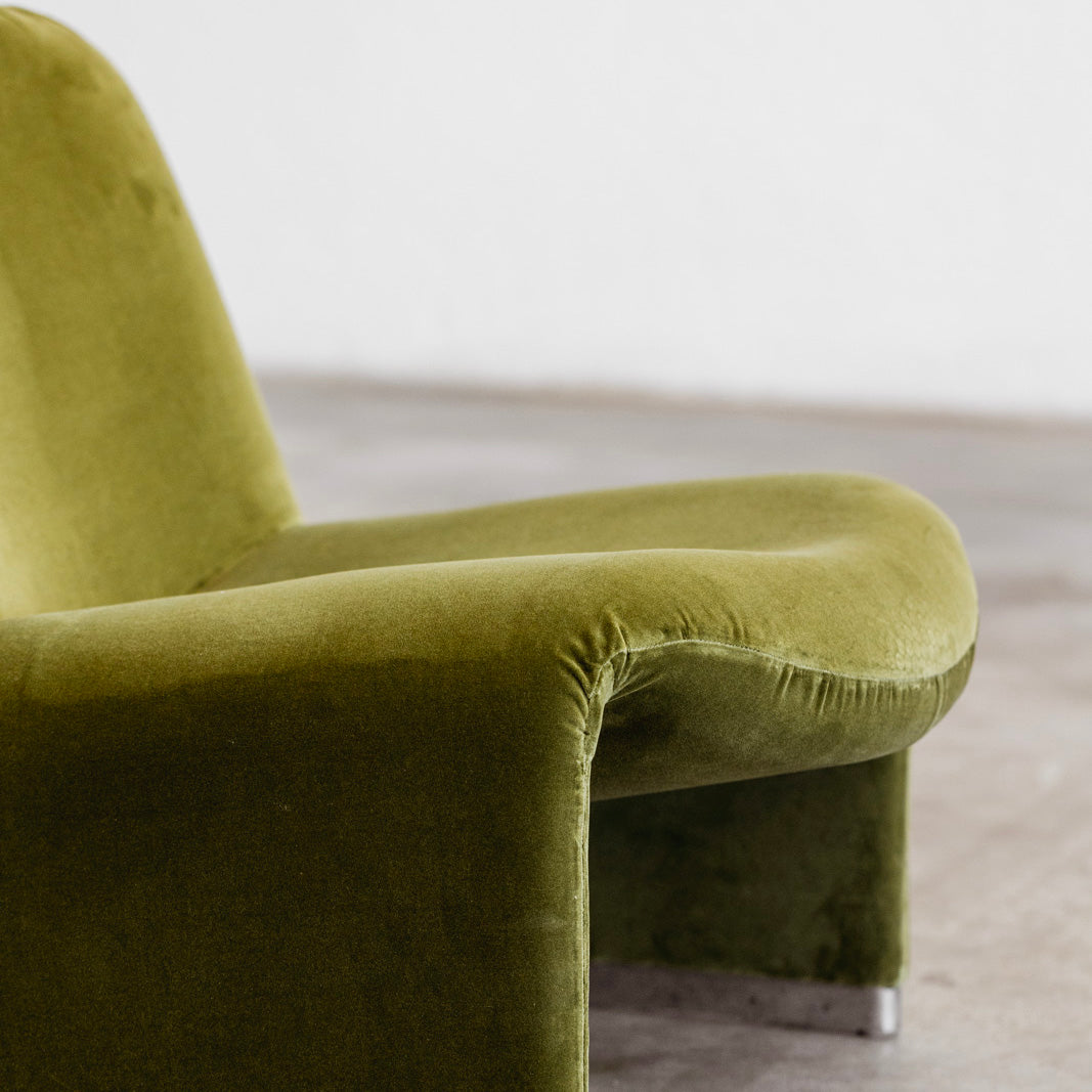 Giancarlo Piretti "Alky" Lounge Chairs for Anonima Castelli, Green Velvet, 1970, Set of 2