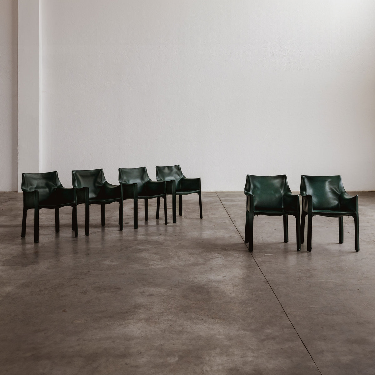 Mario Bellini "CAB 413" Chairs for Cassina, Dark Green Leather, 1977