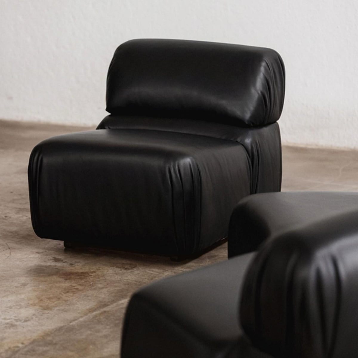 De Sede “DS-28 Cosmos” Modular Sofa for De Sede, Black Leather, Switzerland, 1970, Set of 5