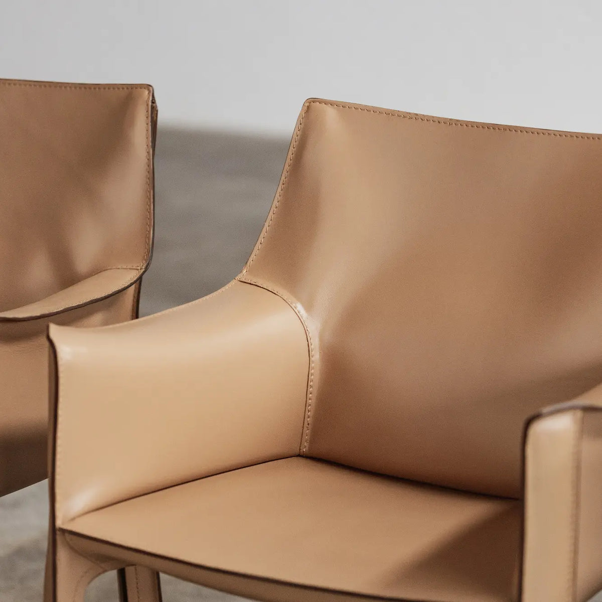 Mario Bellini "CAB 413" Dining Chairs for Cassina, Natural Leather, 1977