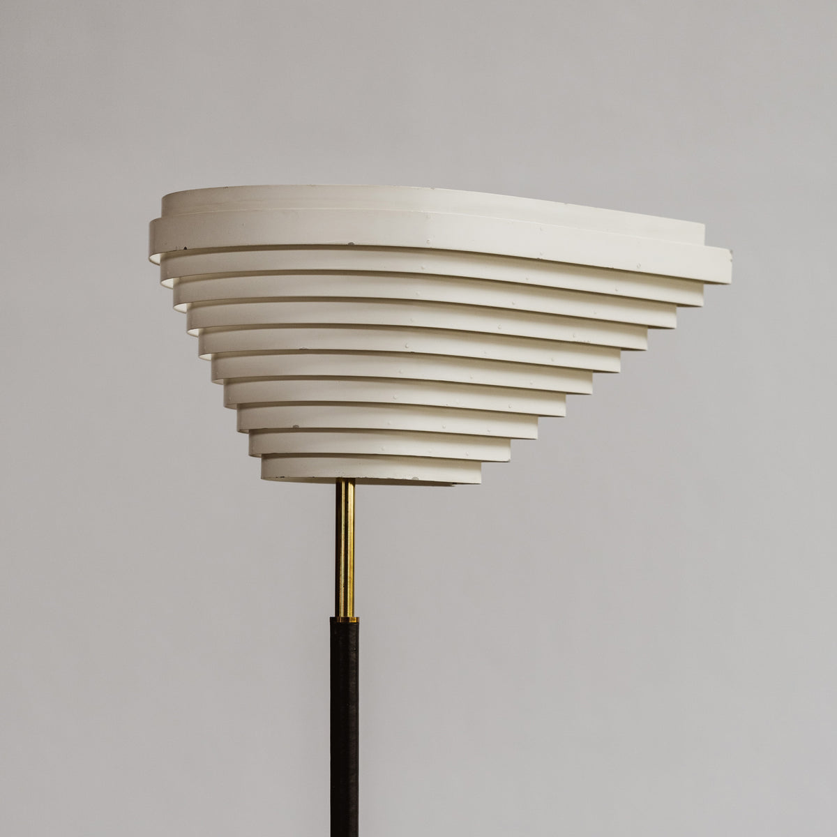 Alvar Aalto A805 "Angel Wing" Floor Lamp for Valaistustyö, 1954