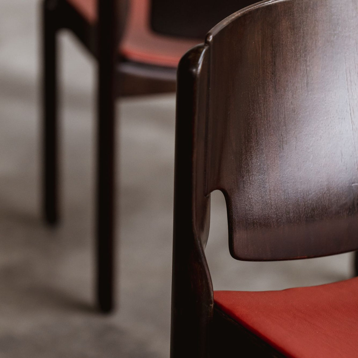 Vico Magistretti "122" Dining Chairs for Cassina, Red Leather, 1967