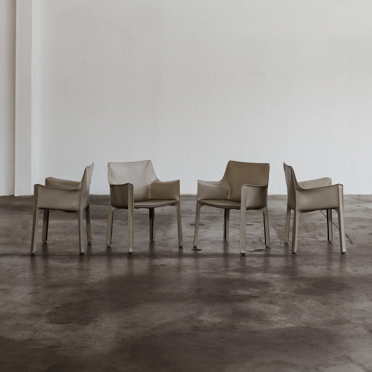 Mario Bellini "CAB 413" Chairs for Cassina, Ivory Leather, 1977