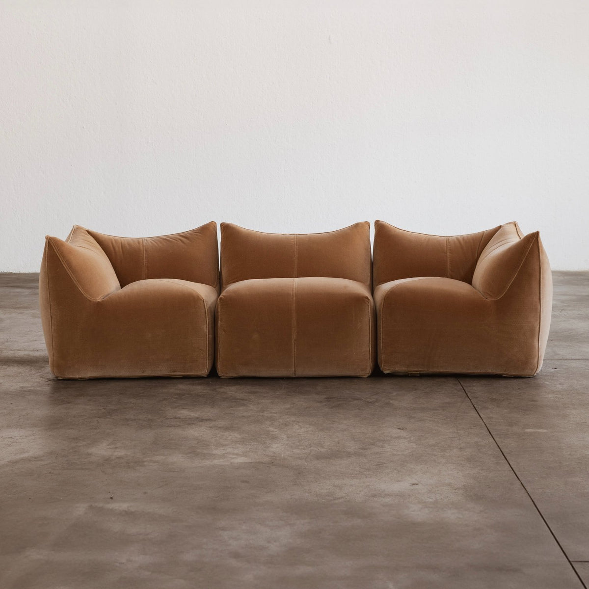 Mario Bellini "Le Bambole" modular sofa for B&B Italia, camel velvet, 1971