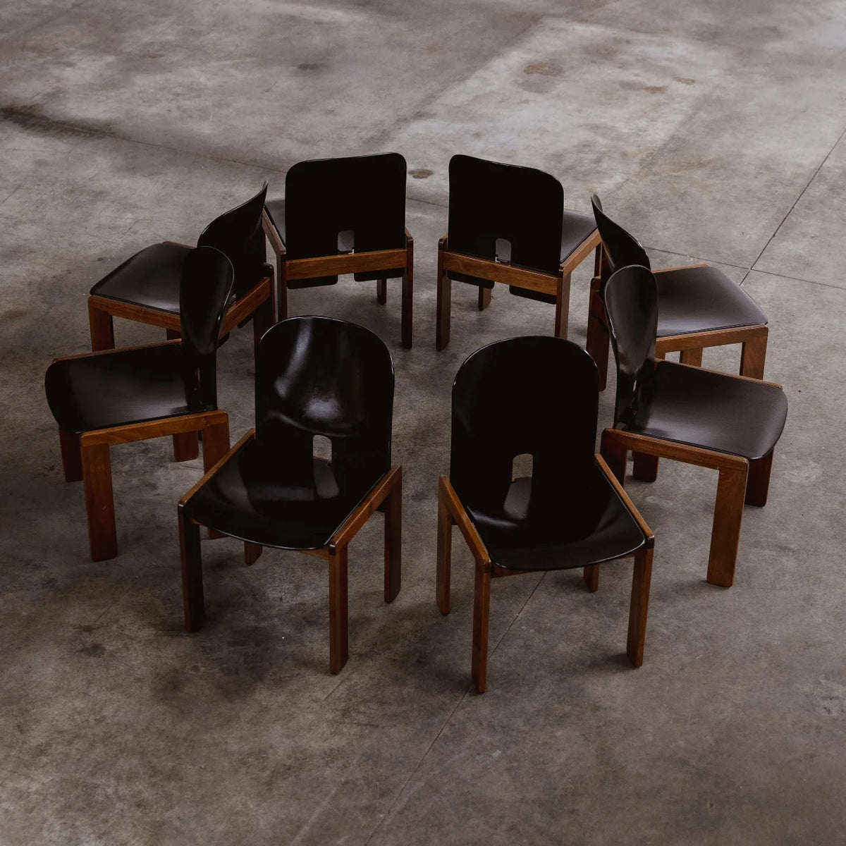 Afra & Tobia Scarpa "121" Dining Chairs for Cassina, black lacquered, 1965