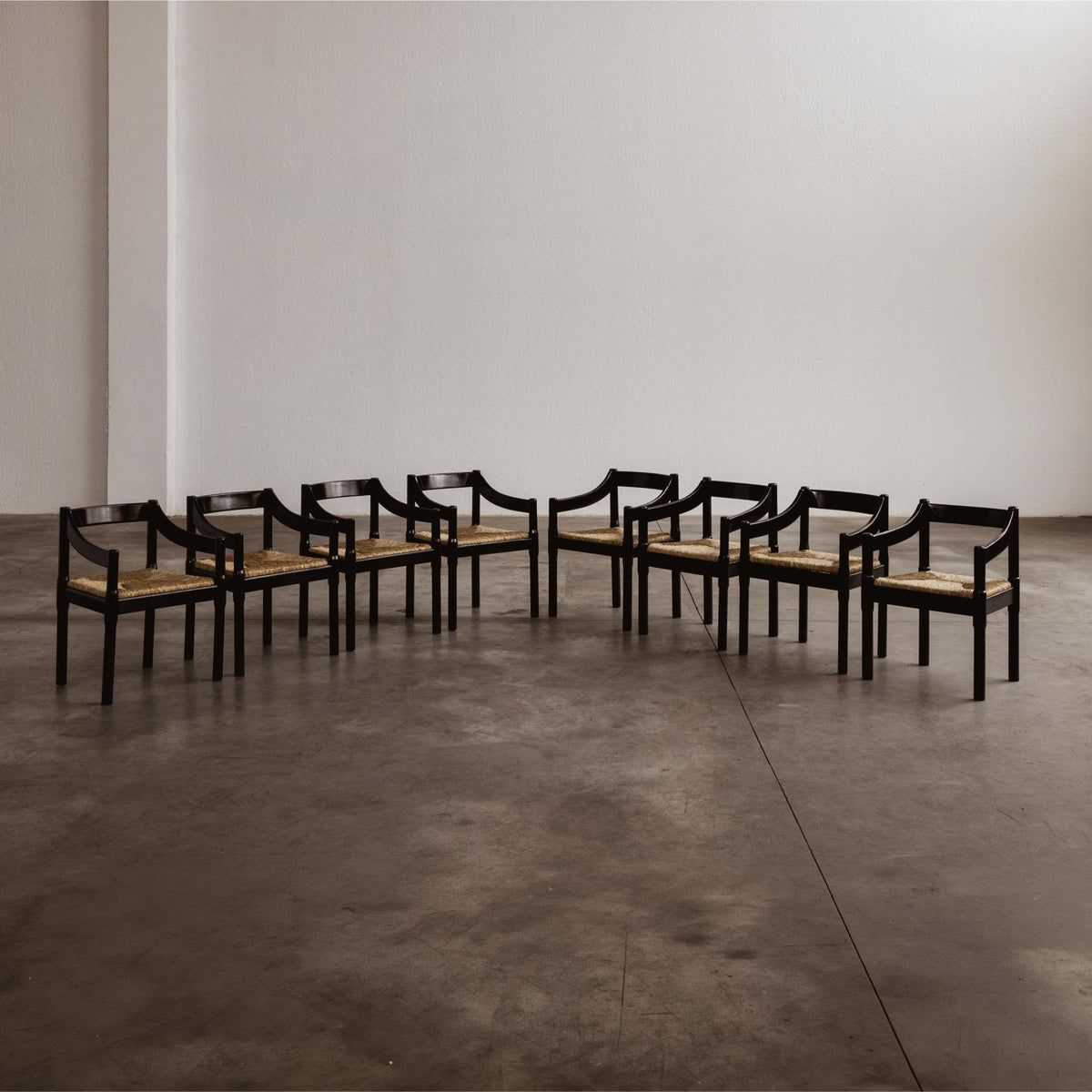 Vico Magistretti "Carimate" Dining Chairs for Cassina, black lacquered wood, 1960