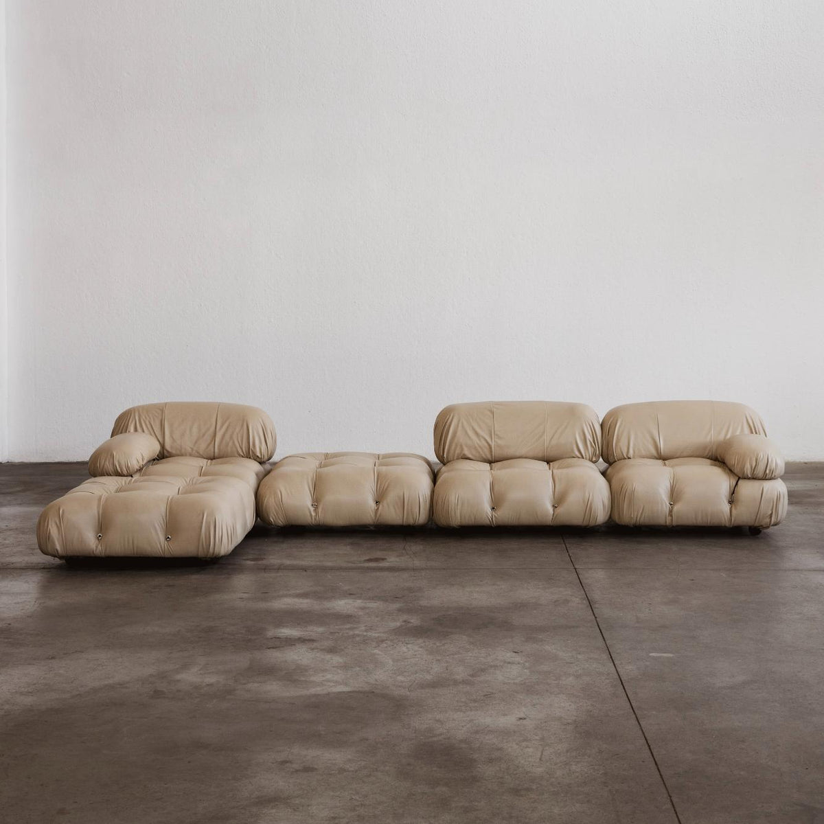 Mario Bellini "Camaleonda" Modular Sofa for B&B Italia, Sand beige Leather, 1970