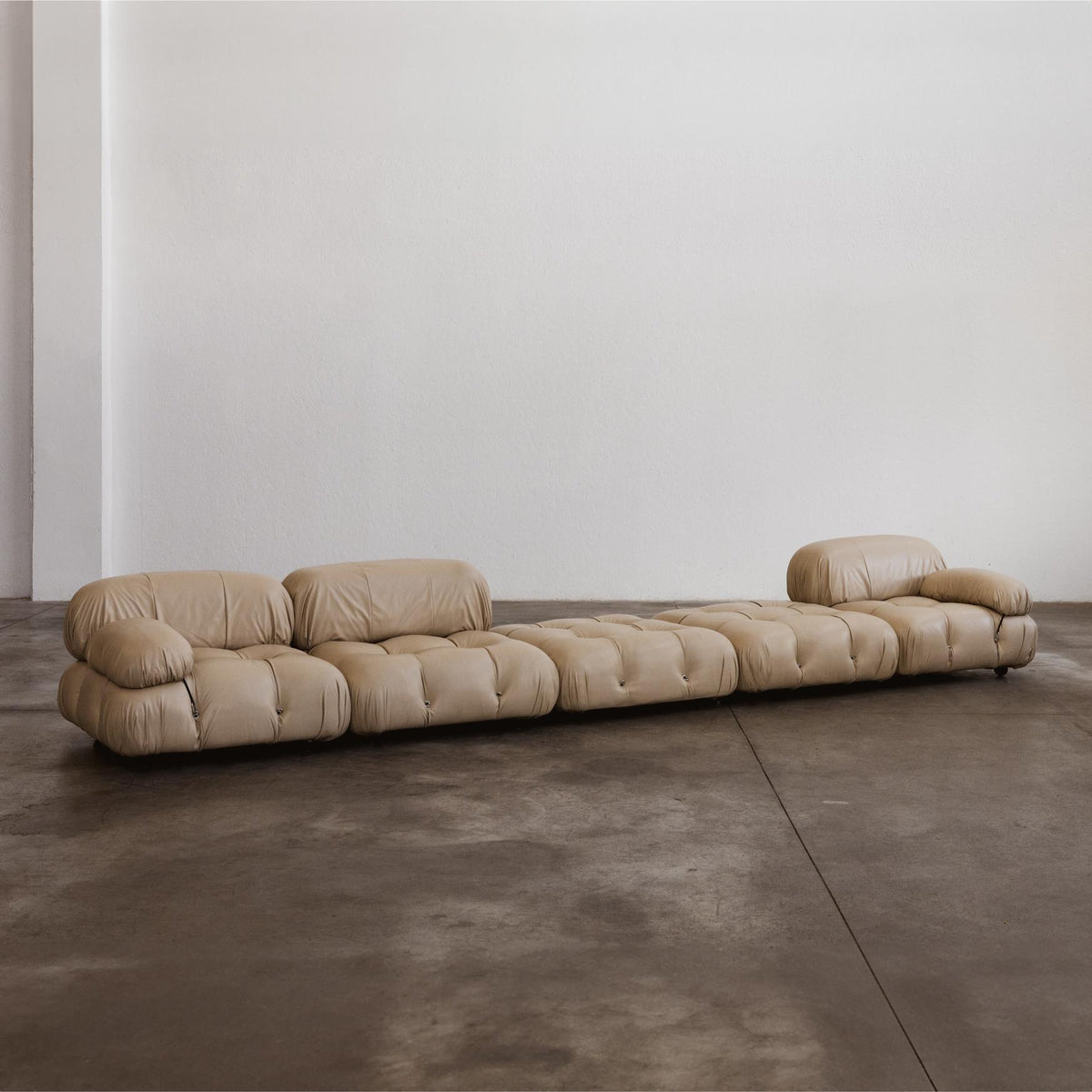 Mario Bellini "Camaleonda" Modular Sofa for B&B Italia, Sand beige Leather, 1970
