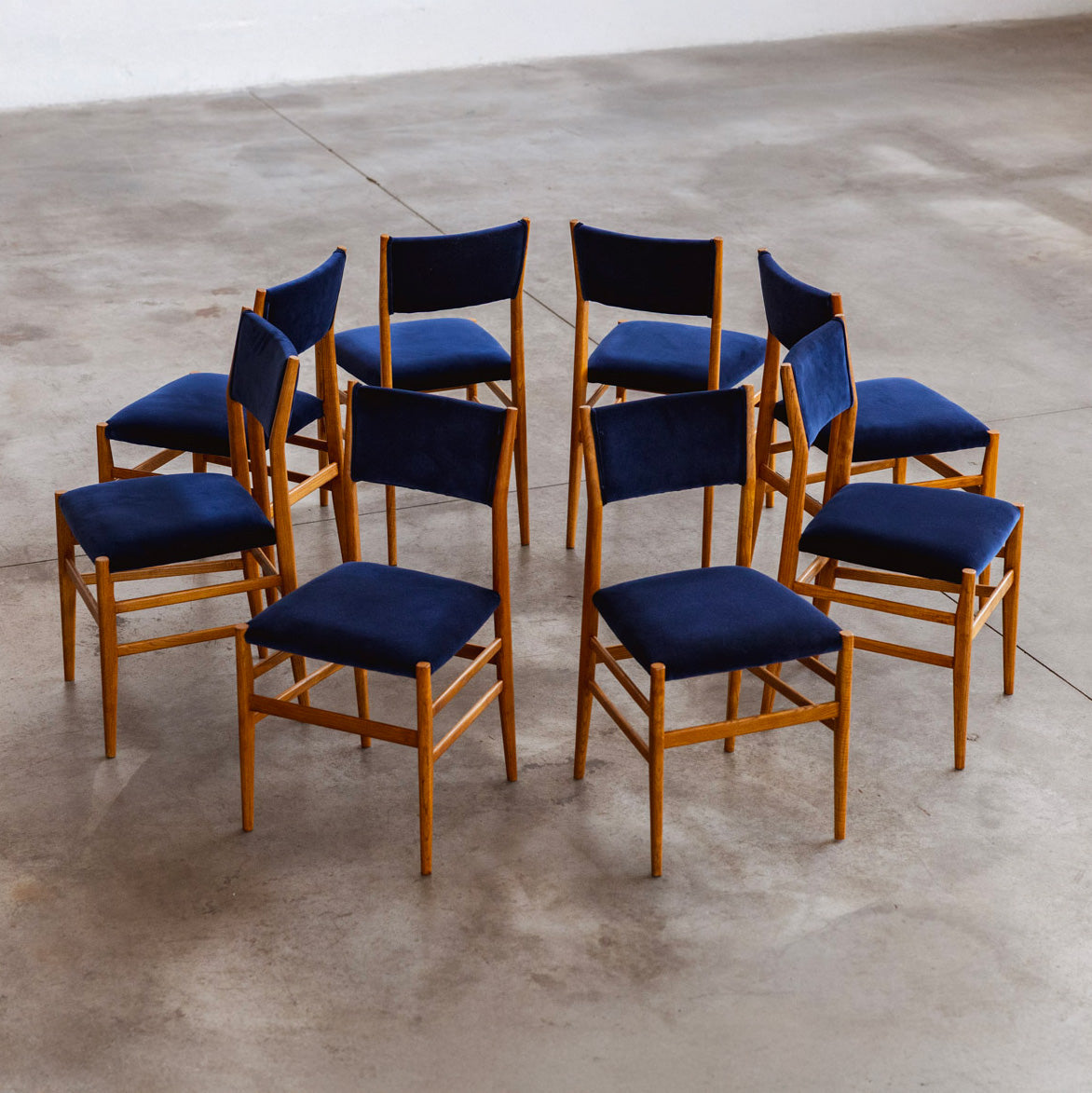 Gio Ponti 646 "Leggera" Dining Chairs for Cassina, 1952
