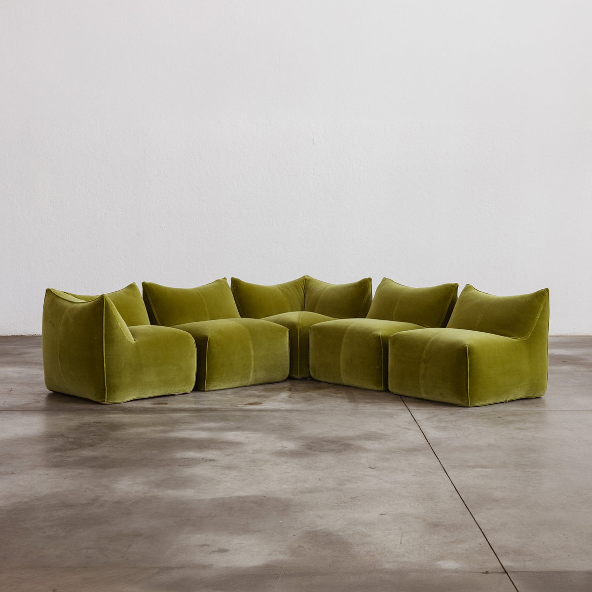 Mario Bellini “Le Bambole” Modular Sofa for B&B Italia, Green Velvet, 1971, Set of 5