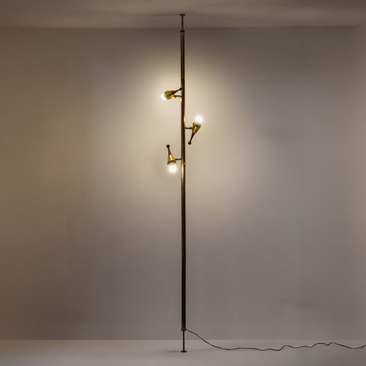 Oscar Torlasco Tension Pole Lamp for Lumi, 1970s