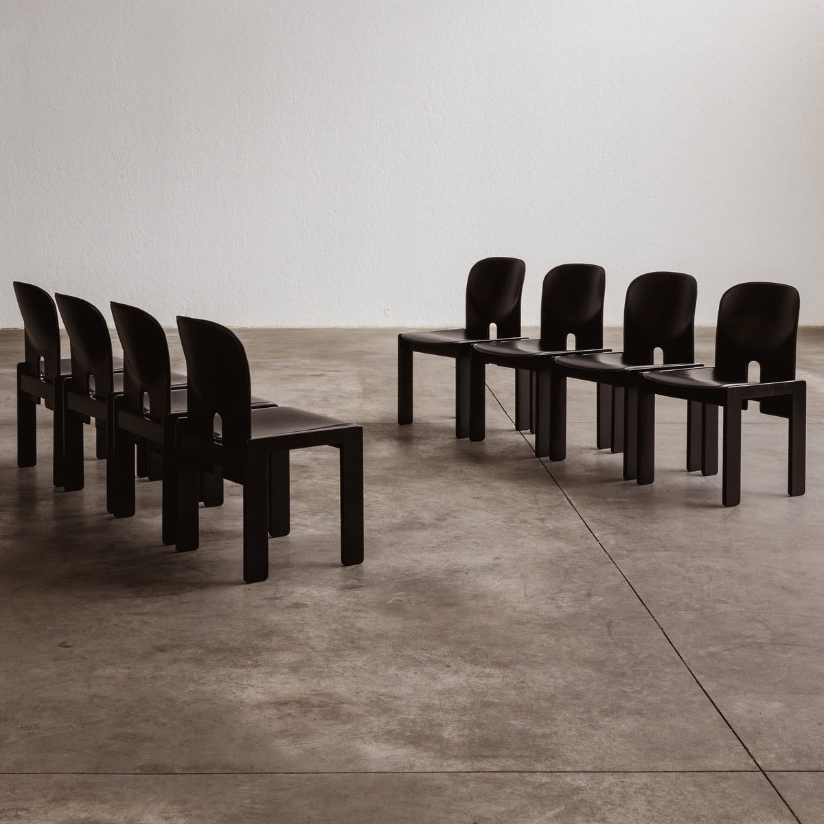 Afra & Tobia Scarpa "121" Dining Chairs for Cassina, Total black, 1965