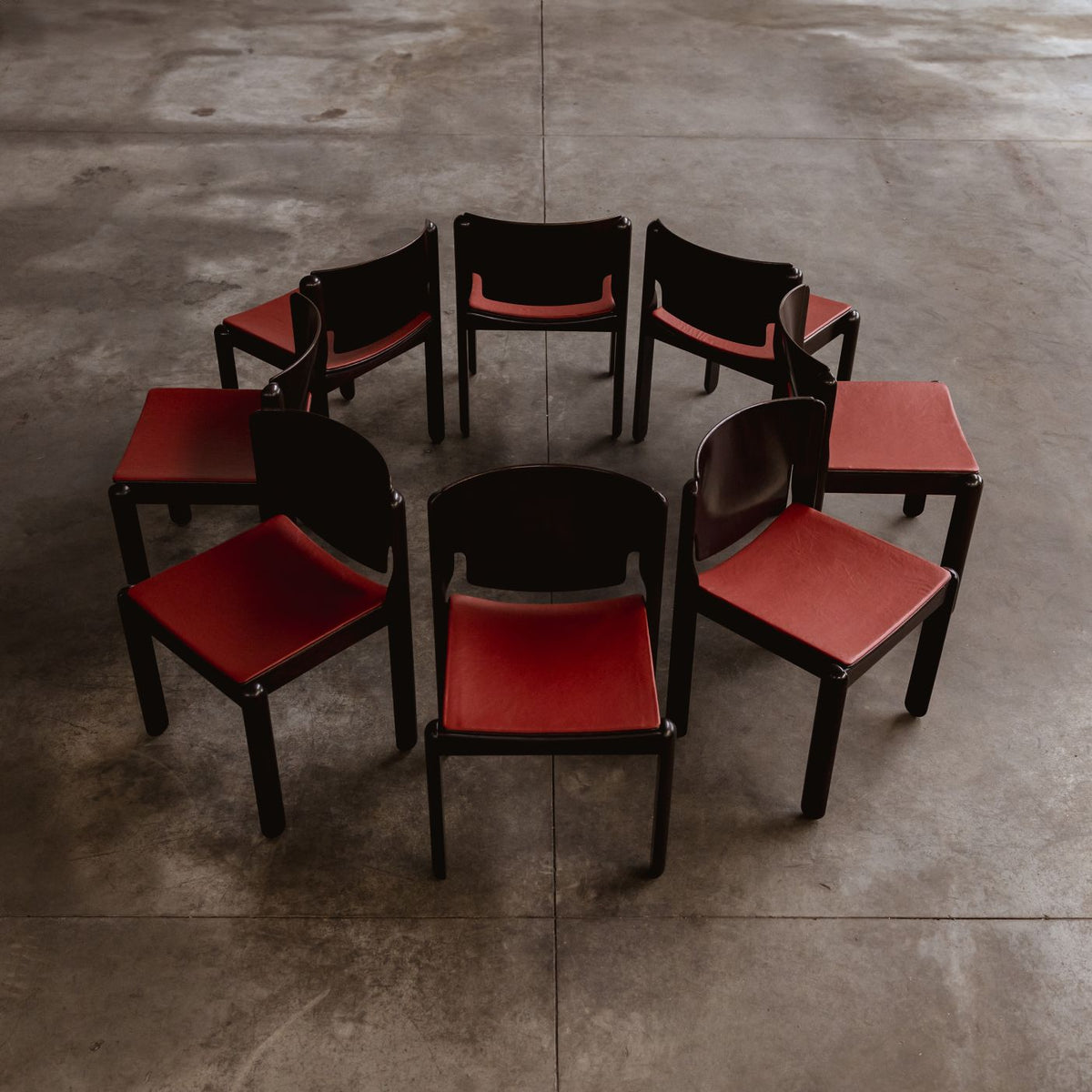 Vico Magistretti "122" Dining Chairs for Cassina, Red Leather, 1967