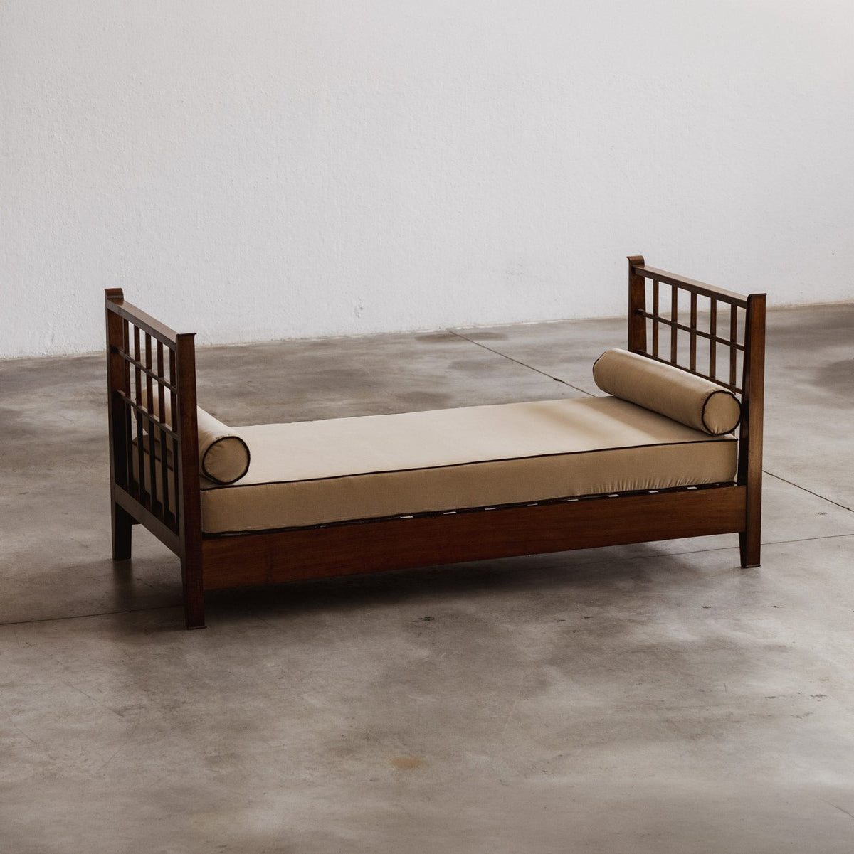 Gio Ponti Rationalist Daybed for Giordano Chiesa, 1948