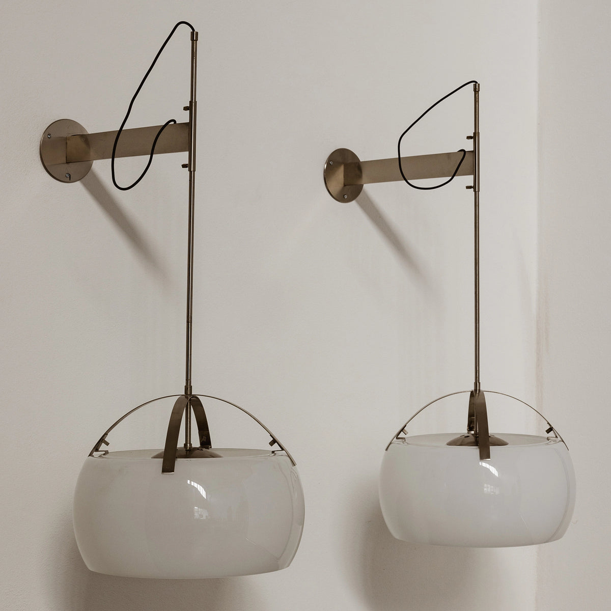 Vico Magistretti "Omega" Wall Lights for Artemide, 1962