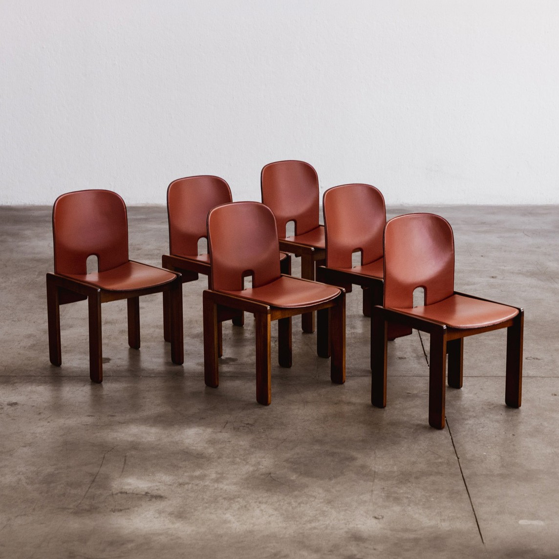 Afra & Tobia Scarpa Afra & Tobia Scarpa "121" Dining Chairs for Cassina, Red leather, 1968, Set of 6, 1968