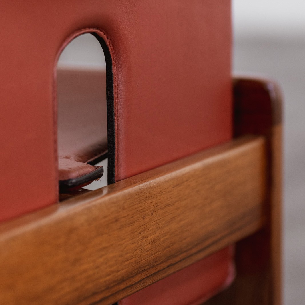 Afra & Tobia Scarpa Afra & Tobia Scarpa "121" Dining Chairs for Cassina, Red leather, 1968, Set of 6, 1968