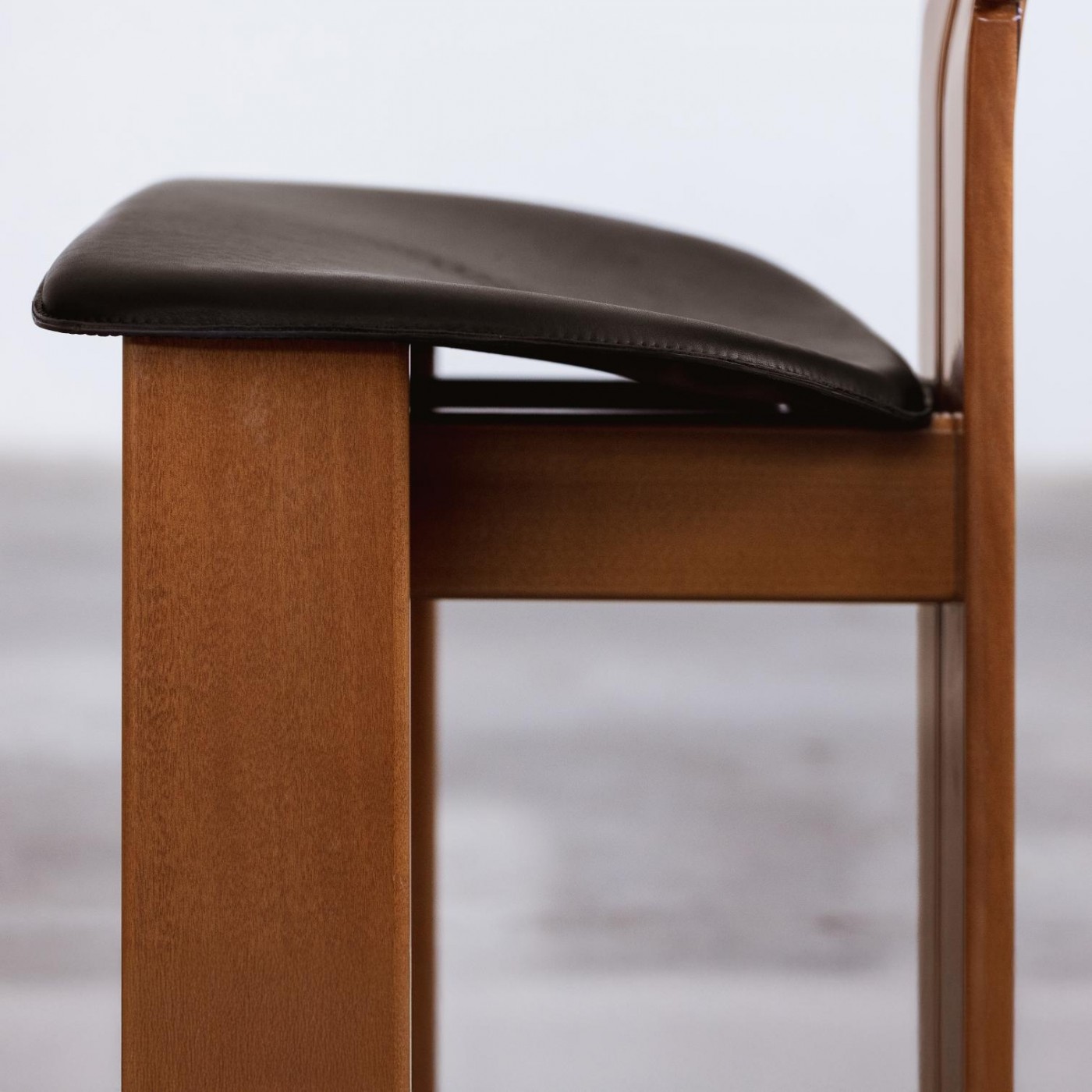 Afra & Tobia Scarpa Afra & Tobia Scarpa "Africa" Dining Chairs for Maxalto, Black Leather, 1975, Set of 10, 1970s