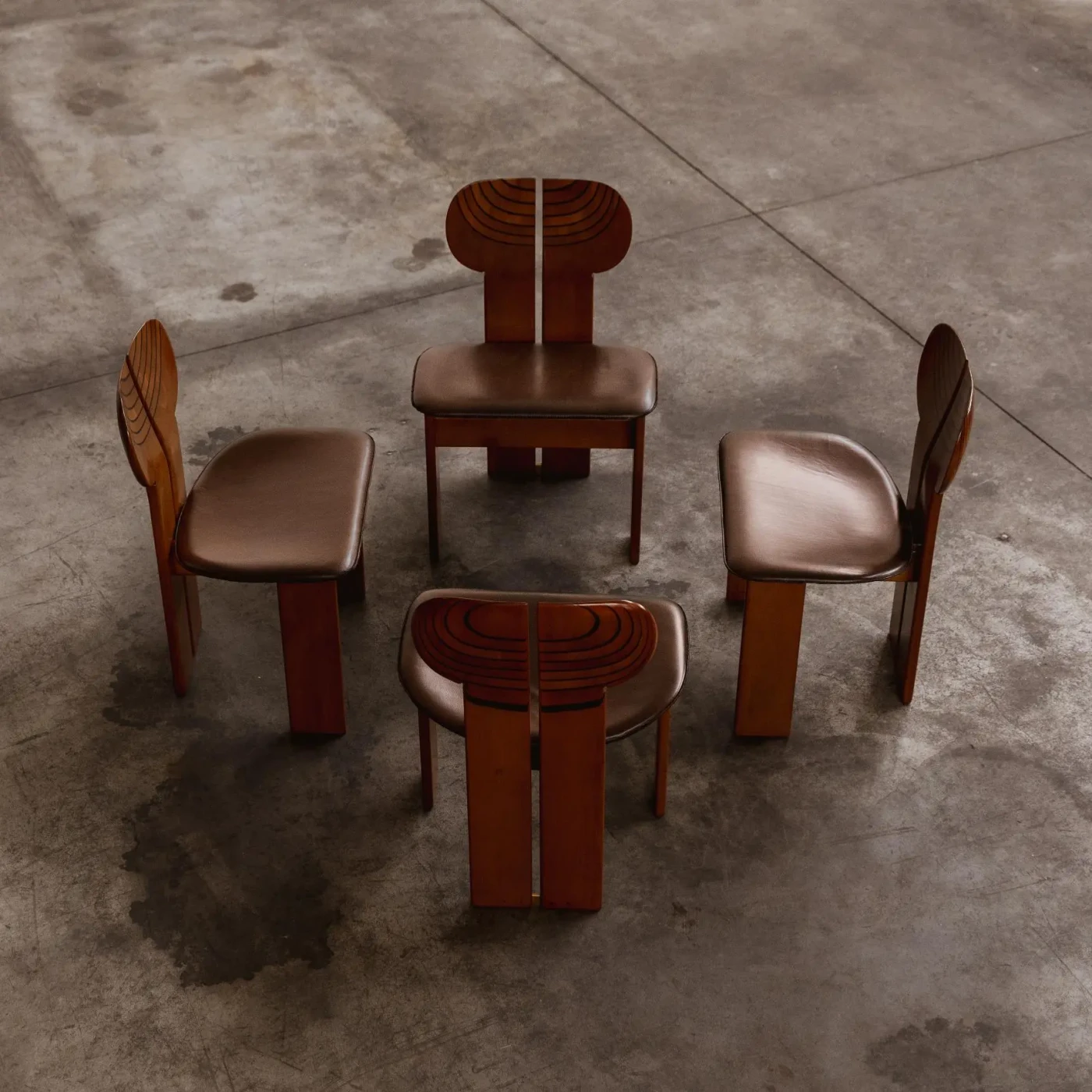 Afra & Tobia Scarpa "Africa" Dining Chairs for Maxalto, Dark Brown Leather, 1975, Set of 4, 1975
