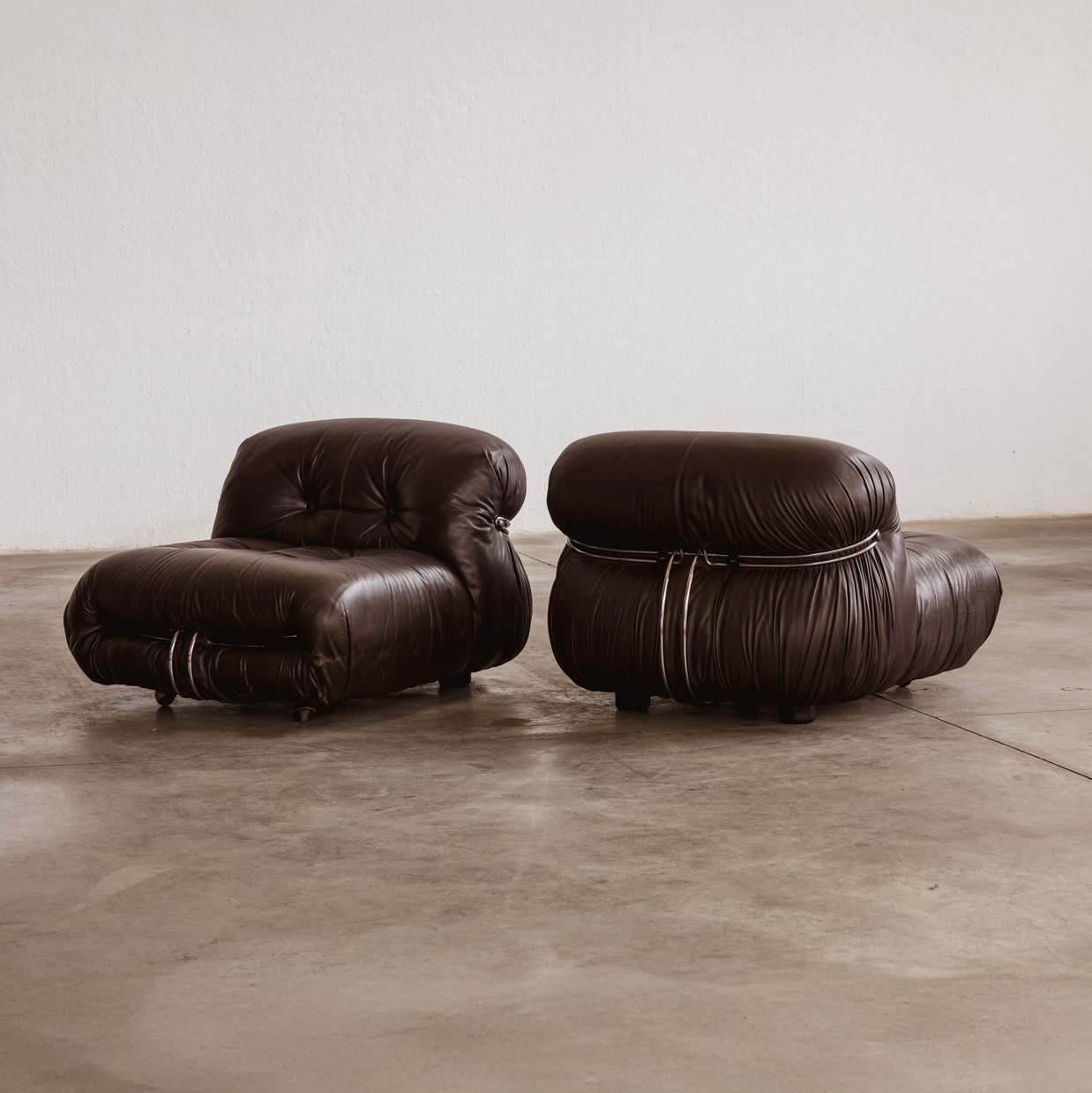 Afra & Tobia Scarpa “Soriana” Easy Chairs for Cassina, Dark Brown Leather, 1969, Set of 2, 1969