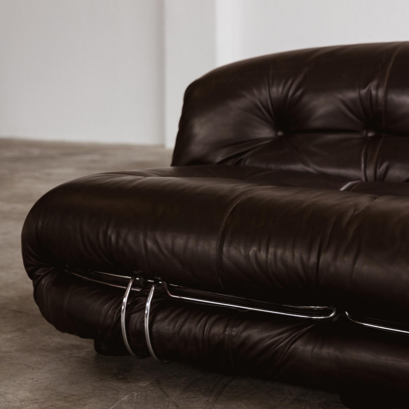 Afra & Tobia Scarpa “Soriana” Sofa for Cassina, Dark Brown Leather, 1969, 1969