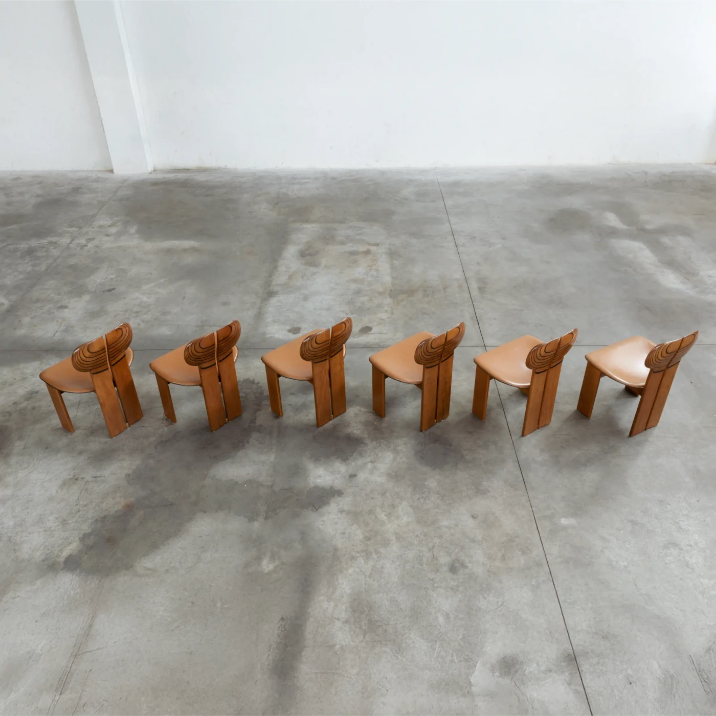 Afra & Tobia Scarpa "Africa" Dining Chairs for Maxalto, Cognac Leather, 1975, Set of 6, 1975