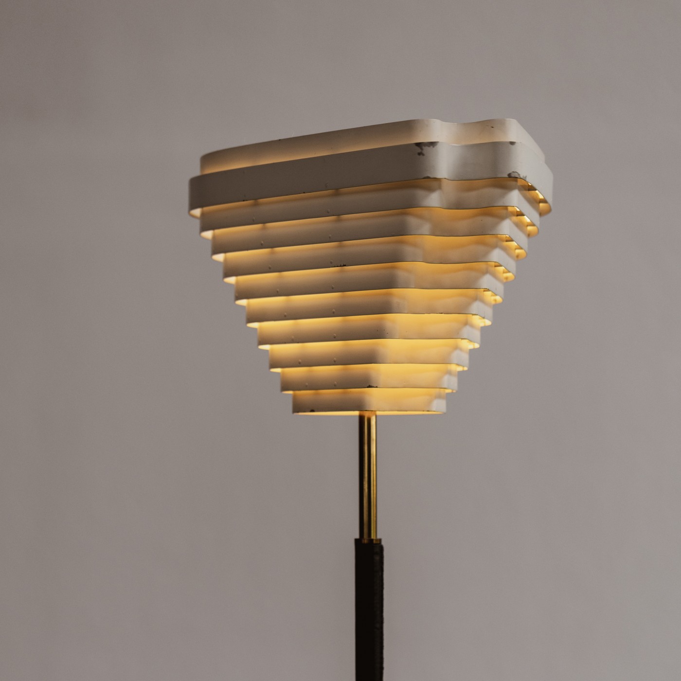 Alvar Aalto A805 “Angel Wing” Floor Lamp for Valaistustyö, 1954