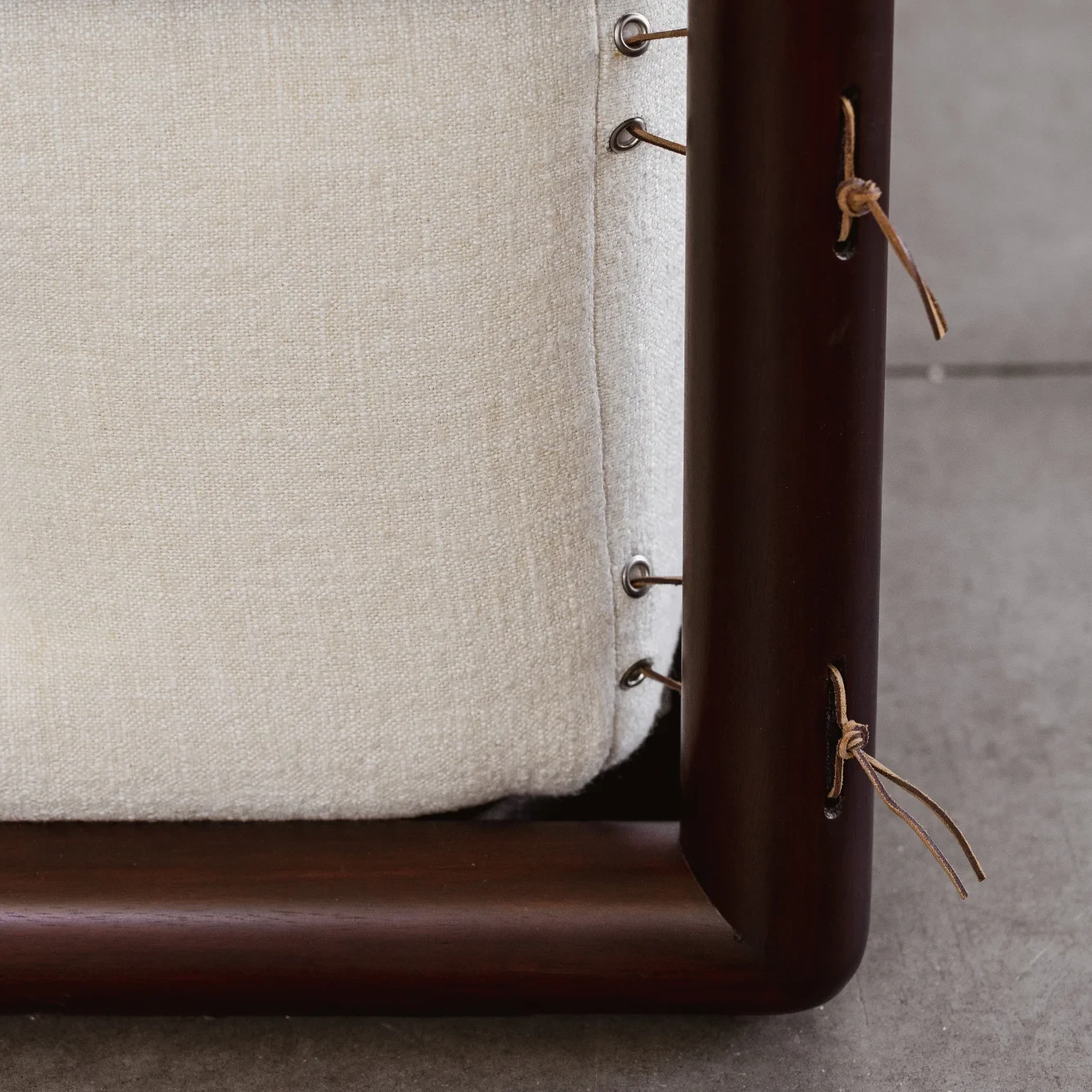 Carlo Scarpa “Cornaro” Armchairs for Gavina, Ivory Linen, 1973, Set of 2, 1973